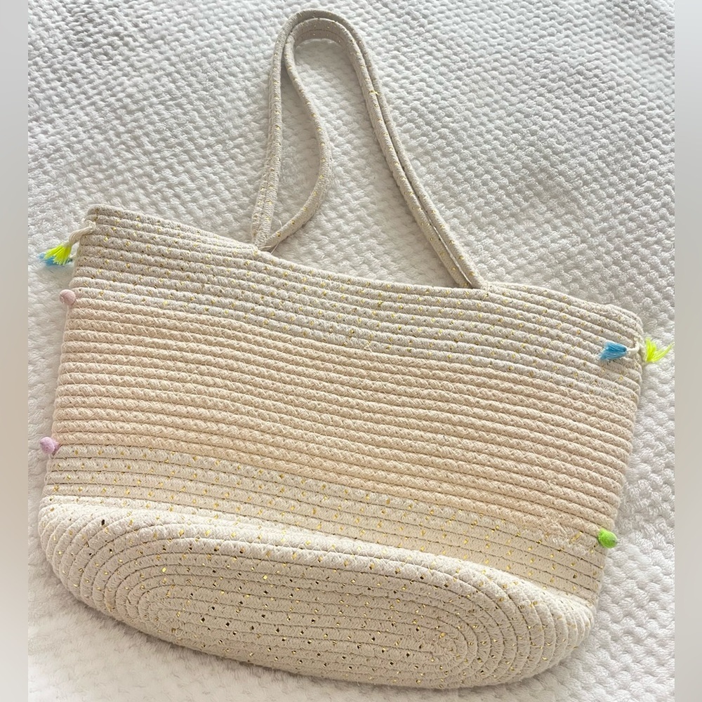NWT Woven Rope Summer Vaca Beach Pool Bag Colorful Tassels & Pom Poms - Picture 3 of 7